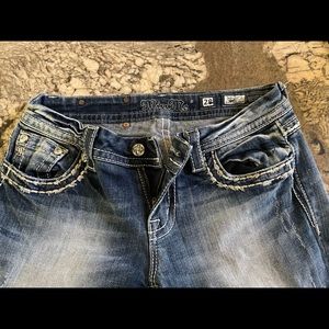 Size 28 Easy Straight Miss Me Jeans 32 inseam